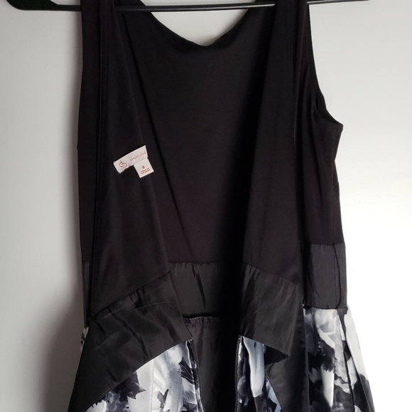 Beautiful Special Occasion POCKET Dress - Picture 8 of 8